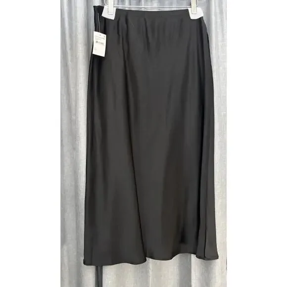 Elegant Black A-Line Skirt - Picture 9 of 9